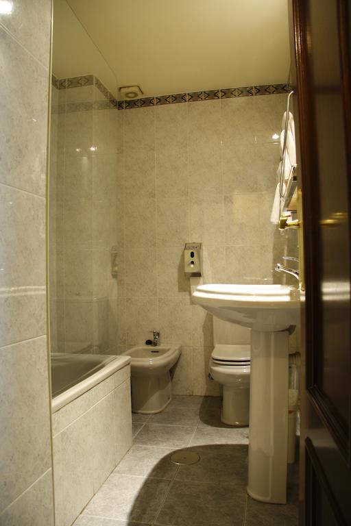 Alojamientos Albor I Gijón Quarto foto
